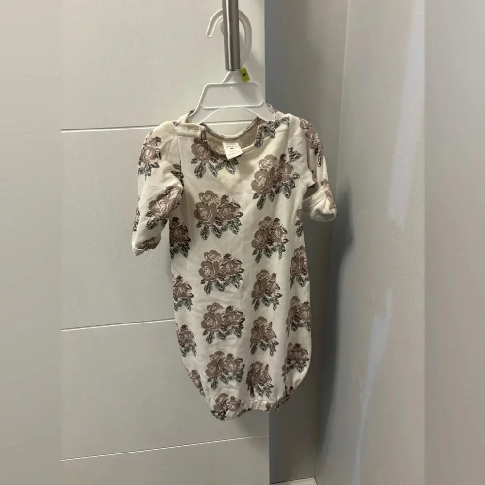 Kate Quinn 100% Organic Cotton Gown Retail $38 Price $26 0-3 M Rose
